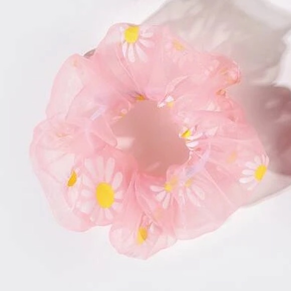 Accessories - 🆕 Duo Hair Scrunchie Set Daisy Pink Red